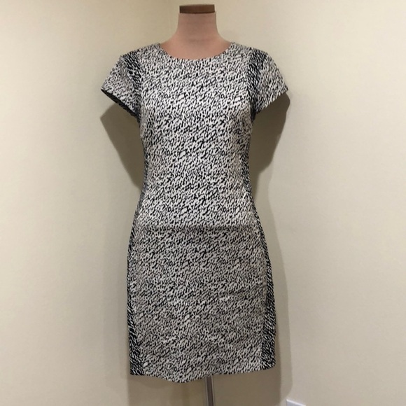 Diane Von Furstenberg Dress Size 10 Black Off White Two Tone Print Sheath - Picture 2 of 11